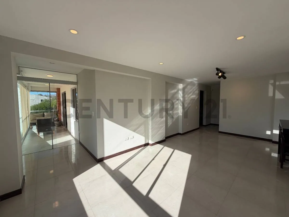 Foto 4 de Exclusivo Departamento de 2 Dormitorios en Alquiler - Miraflores, Tarija
