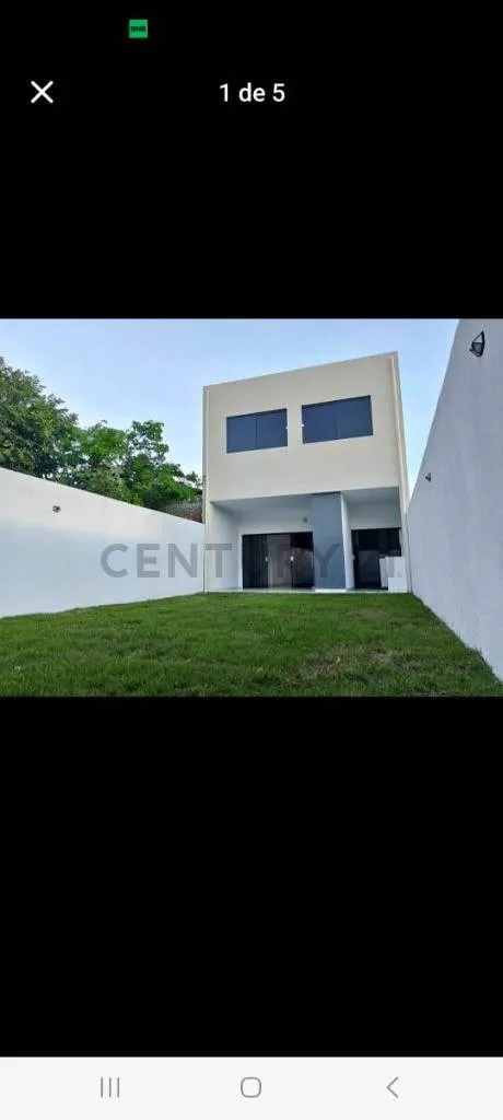 Foto 1 de En Venta Casa de Dos Plantas Atención INVERSORES!!