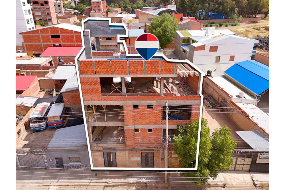 Foto 1 de Casa en Venta Tres Plantas ( Planta Baja Terminada,3 Pisos en Obra Bruta)