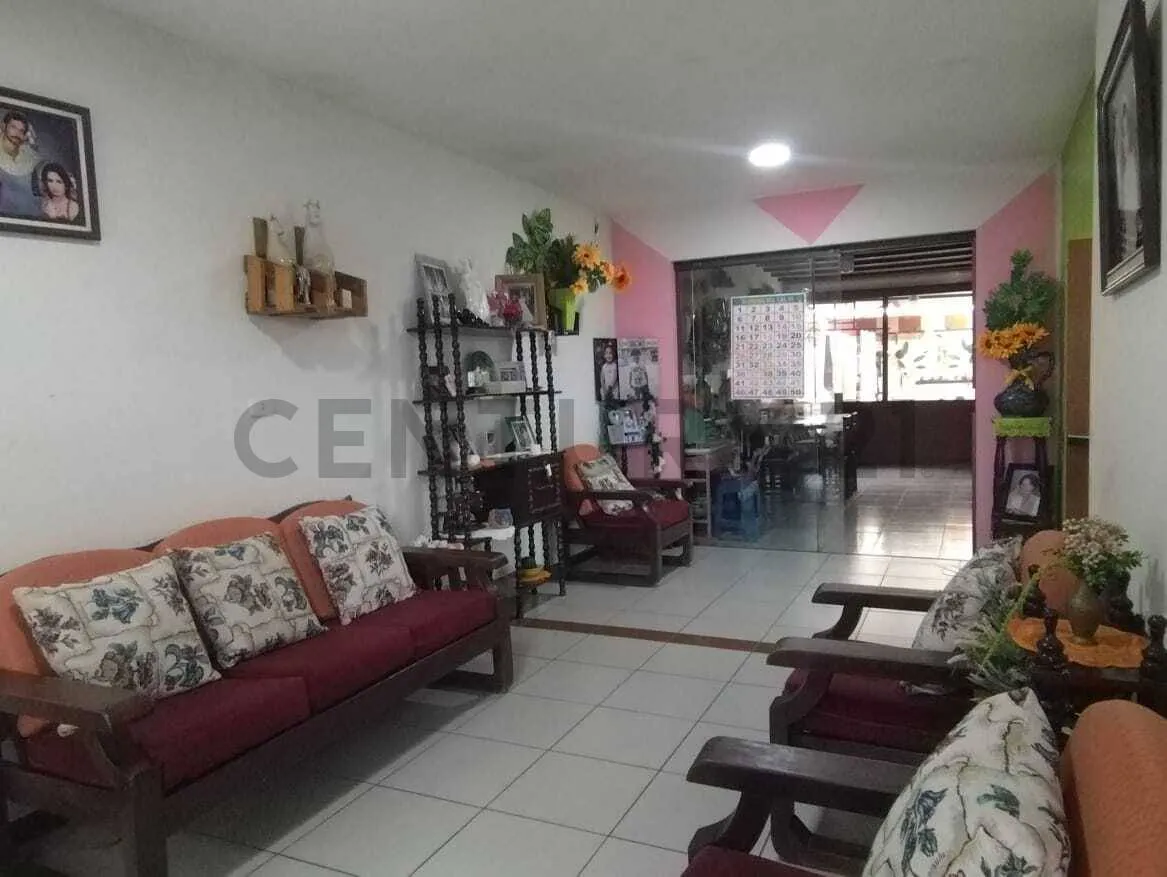 Foto 2 de Casa dentro de condominio en venta zona norte