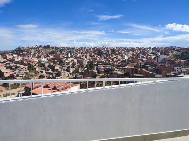 Foto 18 de Departamento con GARAGE en Alquiler! - 1.700 Bs