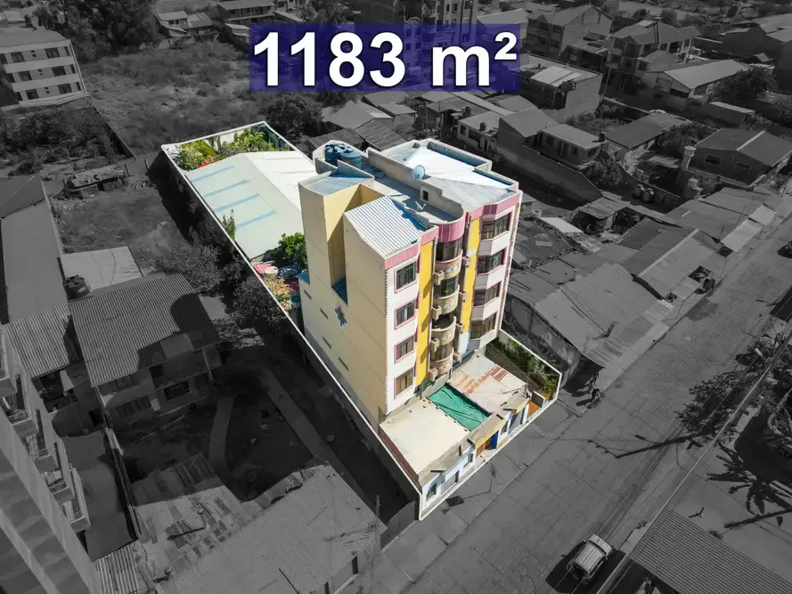 Foto 8 de Edificio Comercial Sobre Avenida en Venta Quillacollo