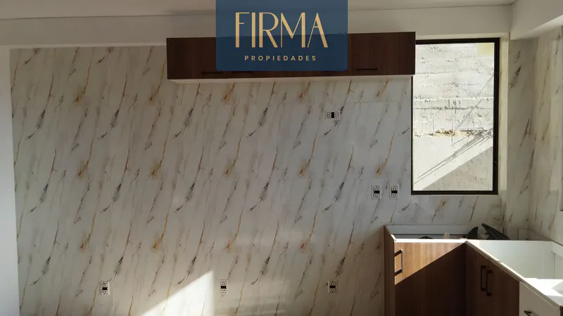Foto 17 de Compra Ésta Casa en Condominio Privado en Los Rosales de Alto Calacoto