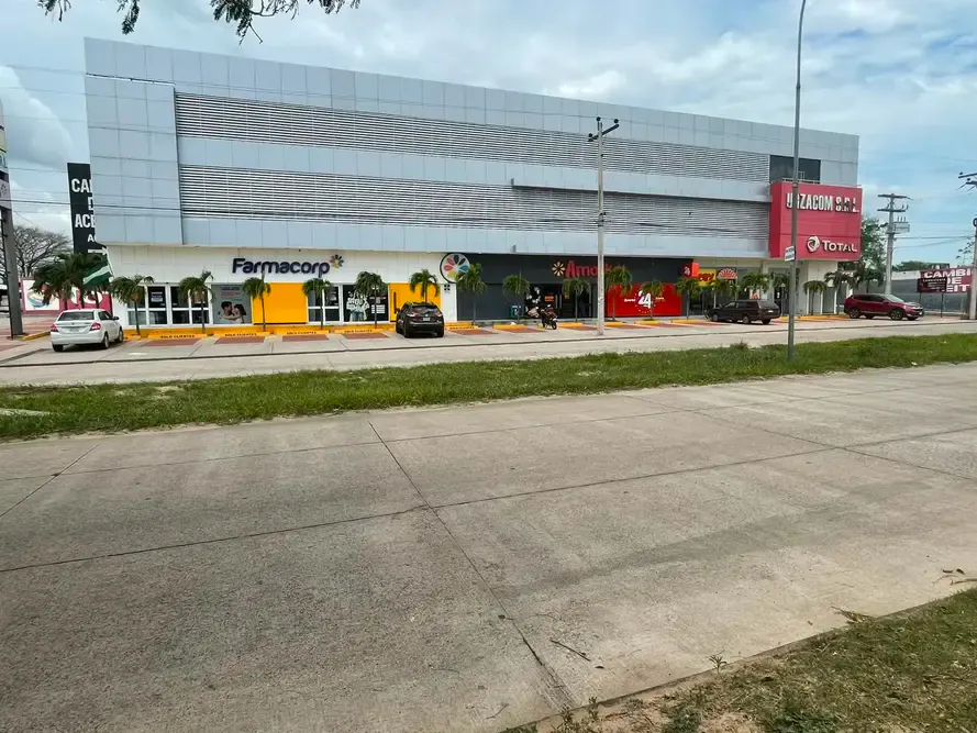 Foto 1 de Edificio en Venta Sobre Avenida!! - Zona Norte – Km 11 ½ - (Entrada principal a Cond. Sevilla)