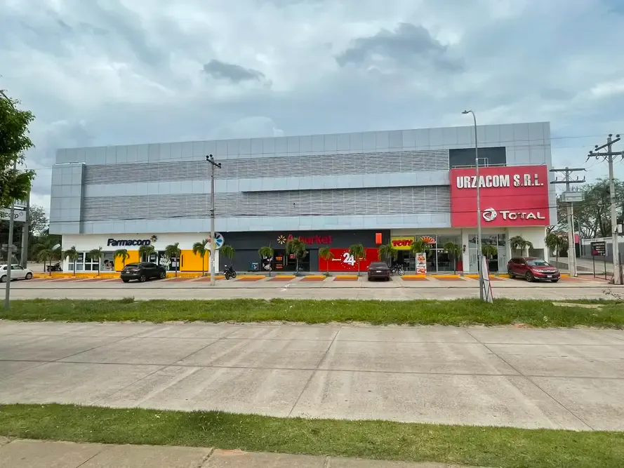 Foto 3 de Edificio en Venta Sobre Avenida!! - Zona Norte – Km 11 ½ - (Entrada principal a Cond. Sevilla)
