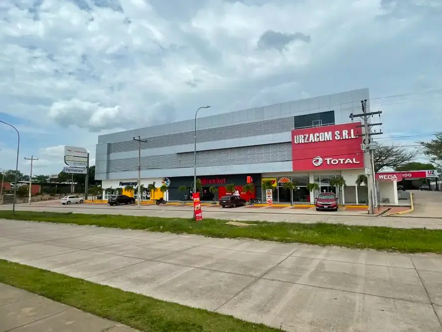 Foto 4 de Edificio en Venta Sobre Avenida!! - Zona Norte – Km 11 ½ - (Entrada principal a Cond. Sevilla)