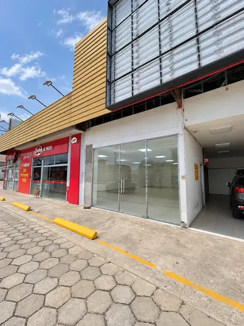 Foto 2 de Locales Comerciales en Alquiler | Av. Banzer Km 8½