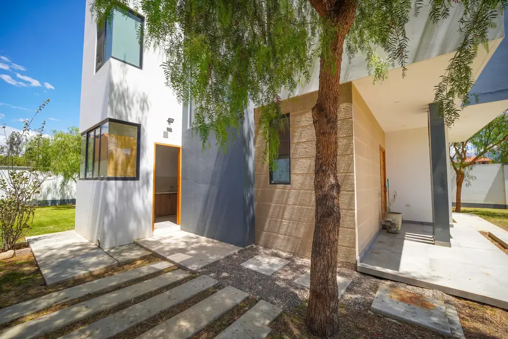 Foto 16 de ✨ *Hermosa Casa Minimalista en Venta – Elegancia, Amplitud y Privacidad* ✨