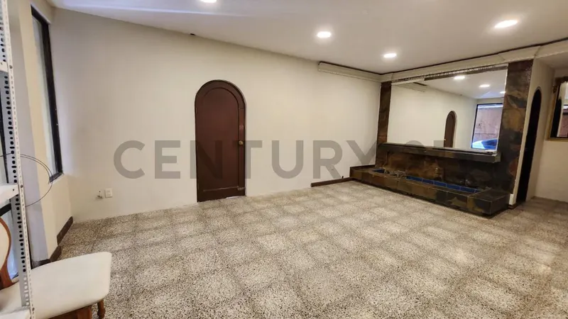 Foto 6 de Oficina / Local Comercial en Alquiler – San Miguel