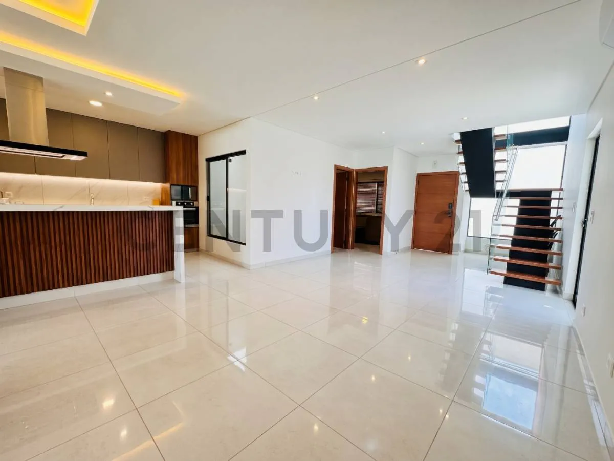 Foto 4 de Casa de Lujo en Venta Condominio Urubó Nord