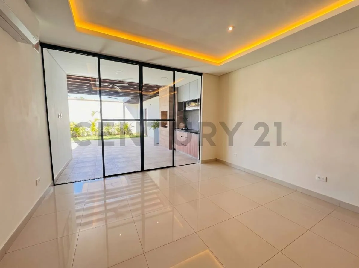 Foto 7 de Casa de Lujo en Venta Condominio Urubó Nord