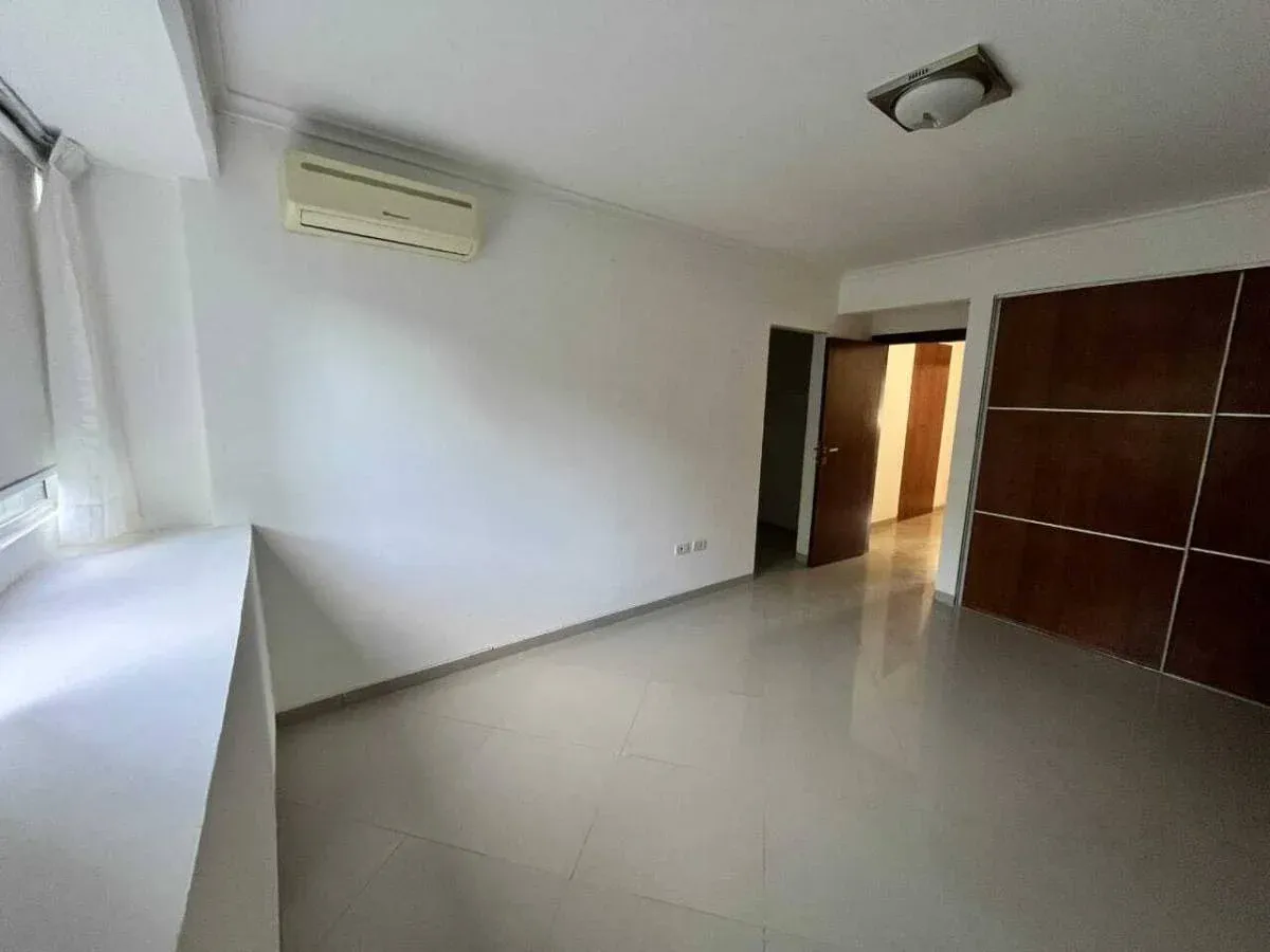 Foto 4 de Hermoso duplex en VISTA URUBO