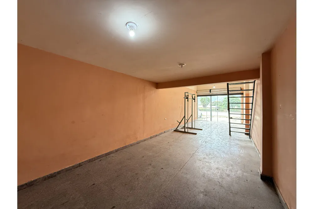 Foto 4 de Local Comercial en Anticretico Sobre Av. Villazón Km 7