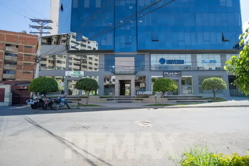 Foto 8 de Oficina en Venta en Torre Colombo Precio Bajo Avaluo