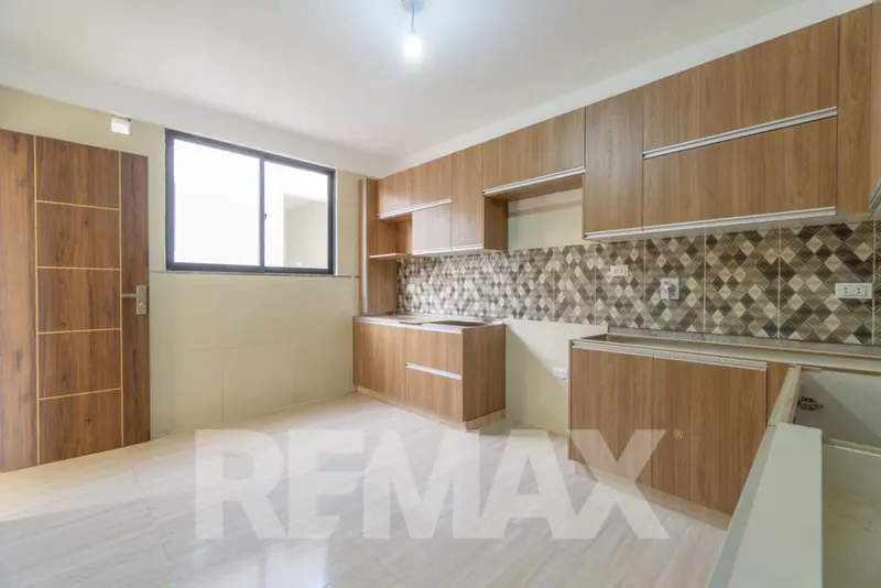 Foto 17 de Hermosa Casa en Condominio Privado “Los Jazmines” – Mesadilla Pacata