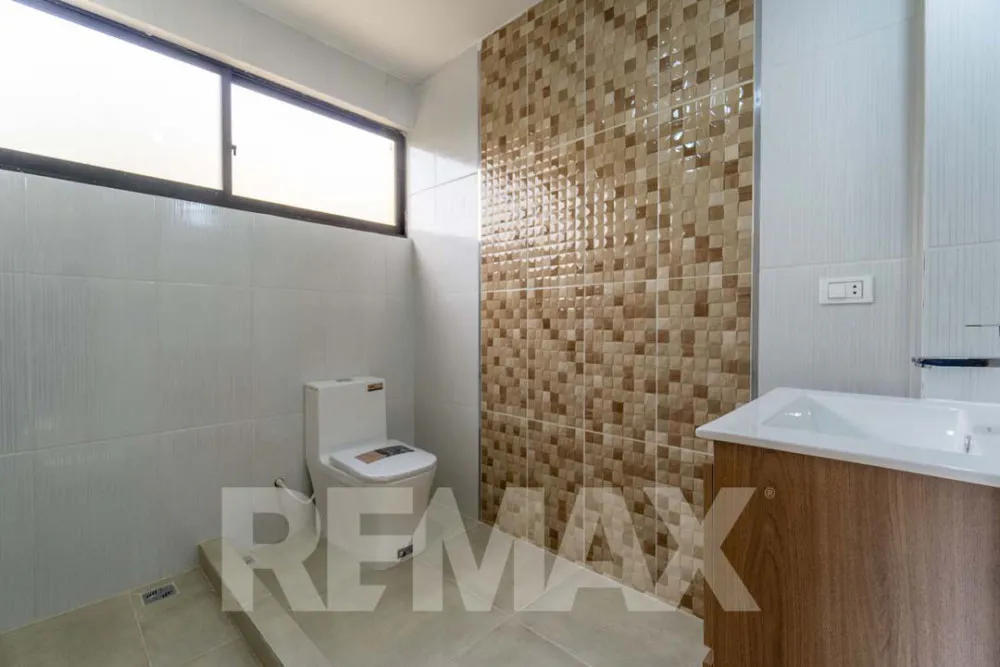 Foto 12 de Hermosa Casa en Condominio Privado “Los Jazmines” – Mesadilla Pacata