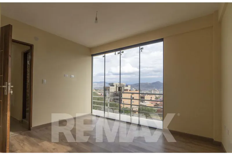 Foto 13 de Hermosa Casa en Condominio Privado “Los Jazmines” – Mesadilla Pacata