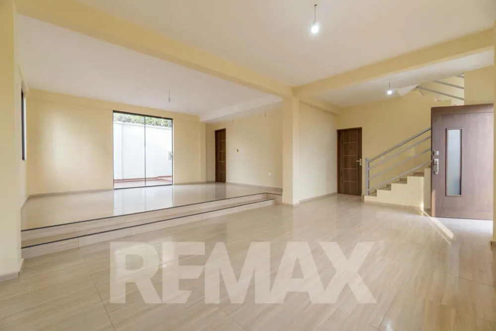 Foto 19 de Hermosa Casa en Condominio Privado “Los Jazmines” – Mesadilla Pacata