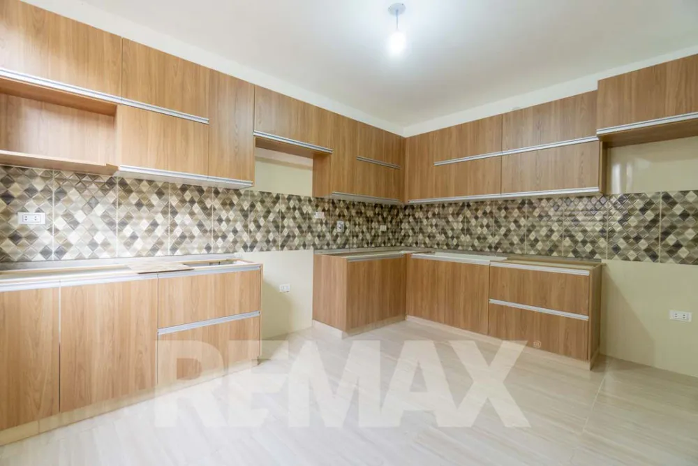 Foto 16 de Hermosa Casa en Condominio Privado “Los Jazmines” – Mesadilla Pacata