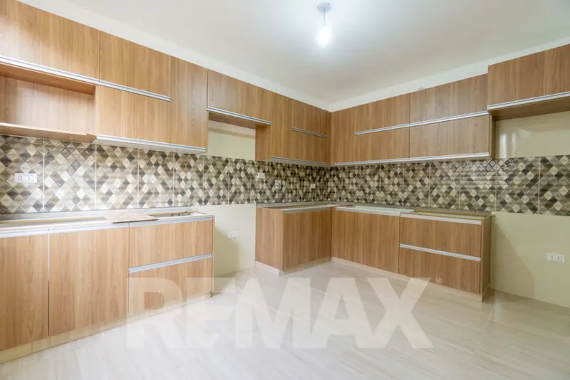 Foto 16 de Hermosa Casa en Condominio Privado “Los Jazmines” – Mesadilla Pacata