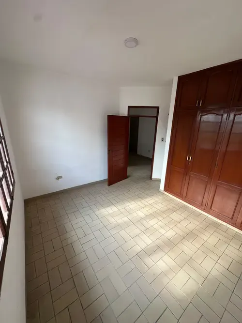 Foto 6 de Casa comercial+ tienda sobre 2do anillo