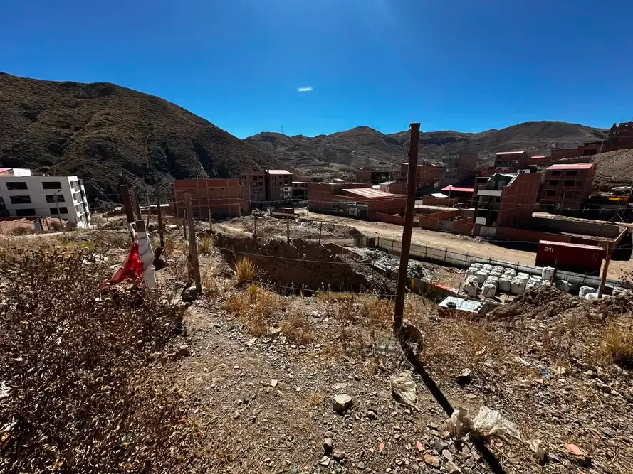 Foto 1 de Terreno de 200 m2 en Av. Murillo/ zona de alta Plusvalía y Gran potencial de Inversión en Potosí