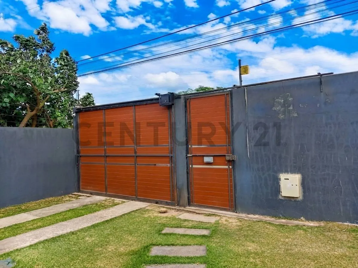 Foto 3 de casa en venta zona sur km 9 doble via la guardia.