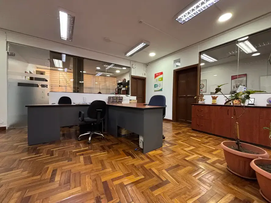 Foto 6 de Obrajes ‼️ Oficina en Venta – Ed El Zodiaco