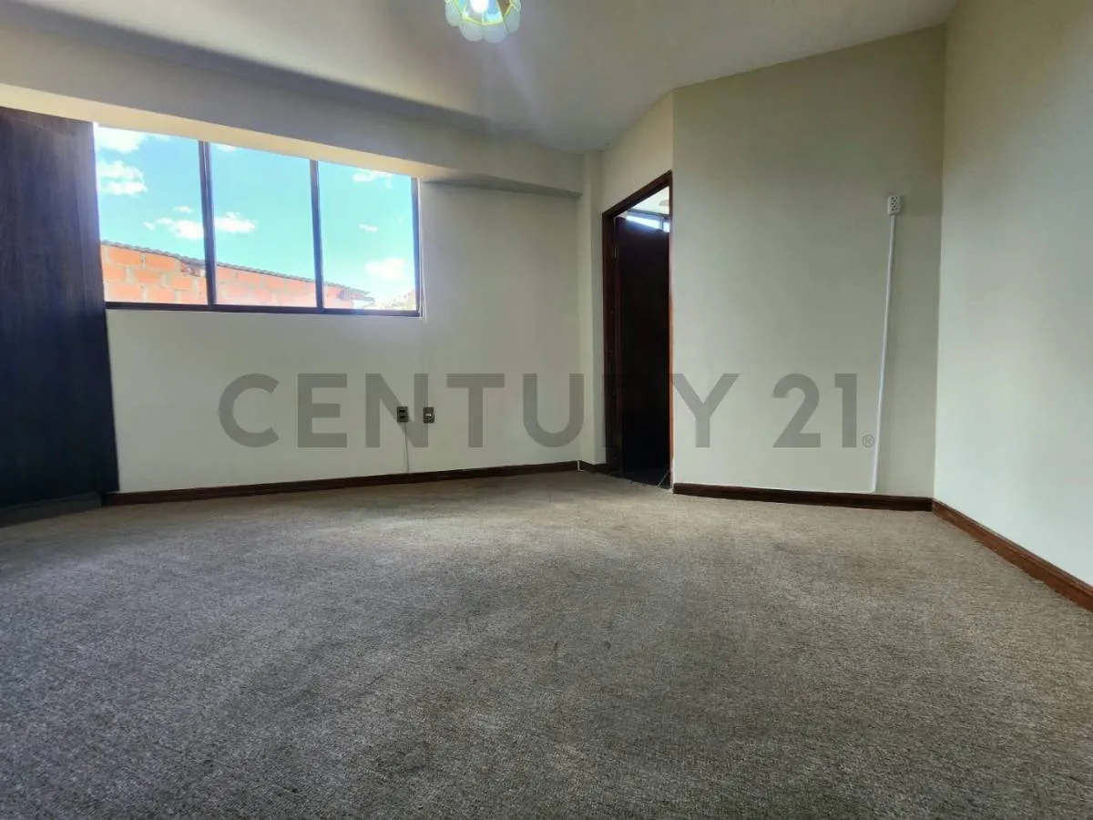 Foto 5 de Departamento de 3 Dormitorios en Venta – Alto Irpavi