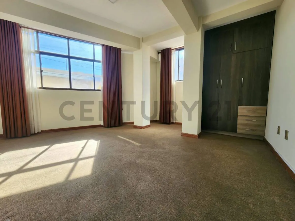 Foto 4 de Departamento de 3 Dormitorios en Venta – Alto Irpavi