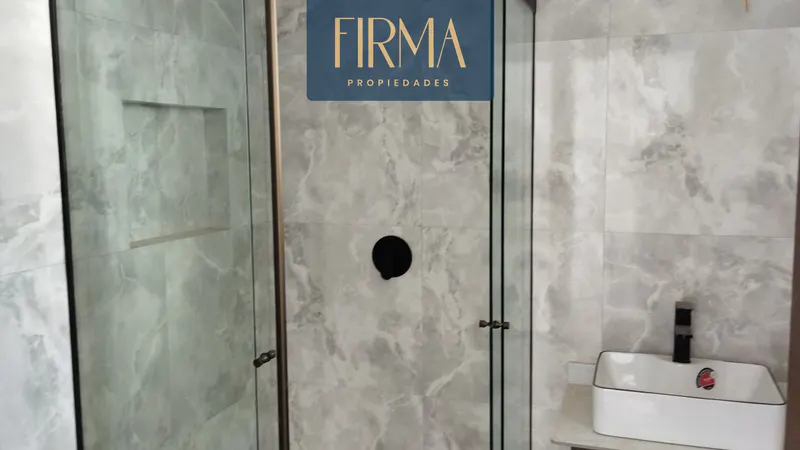 Foto 12 de Compra Esta Casa en Condominio Privado en Los Rosales de Alto Calacoto