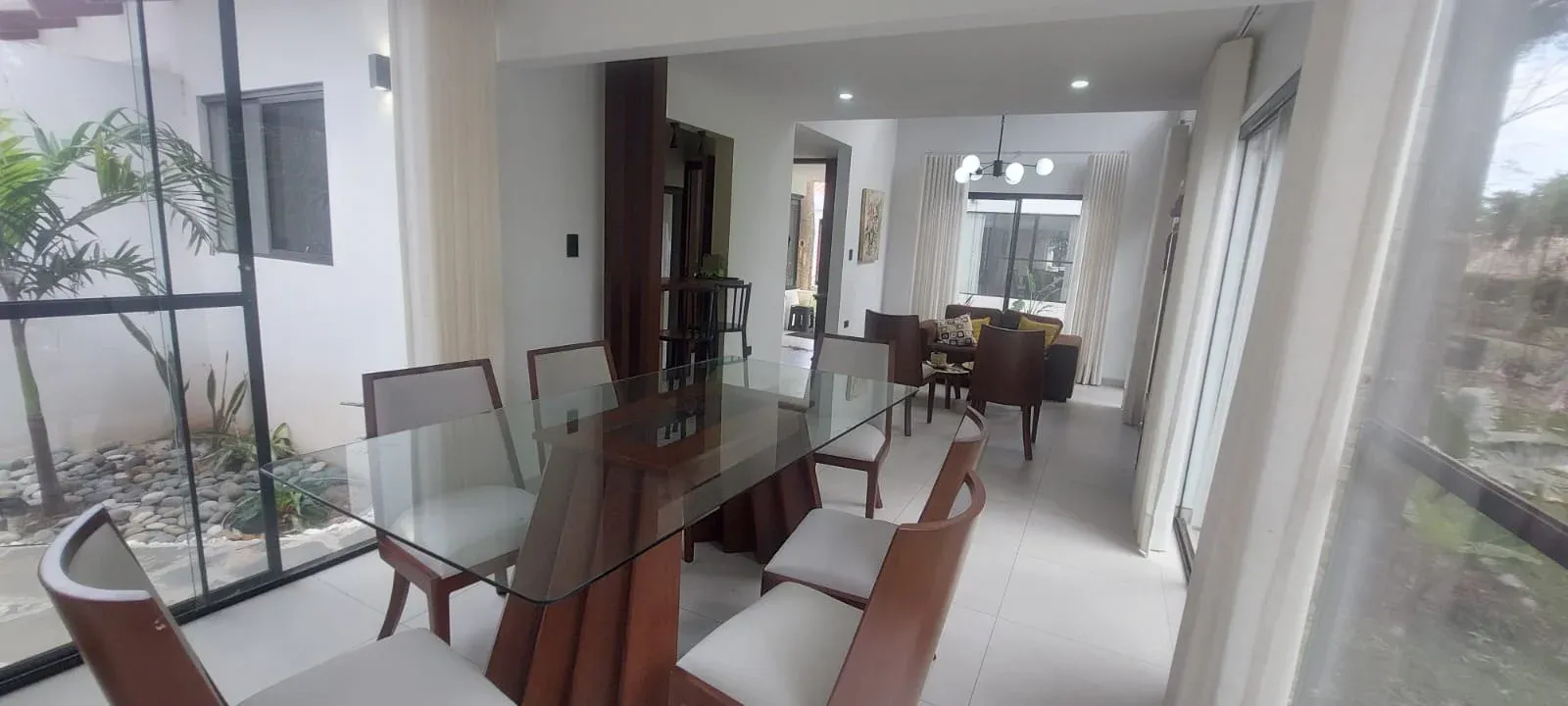 Foto 2 de Casa amoblada en alquiler en Condominio Zona Sur