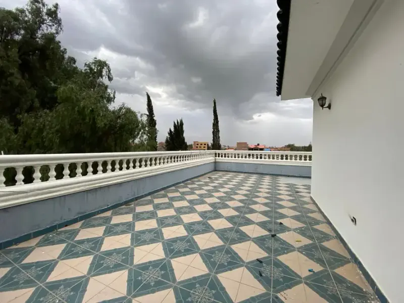 Foto 14 de Casa con Espacio Comercial en Venta Vinto