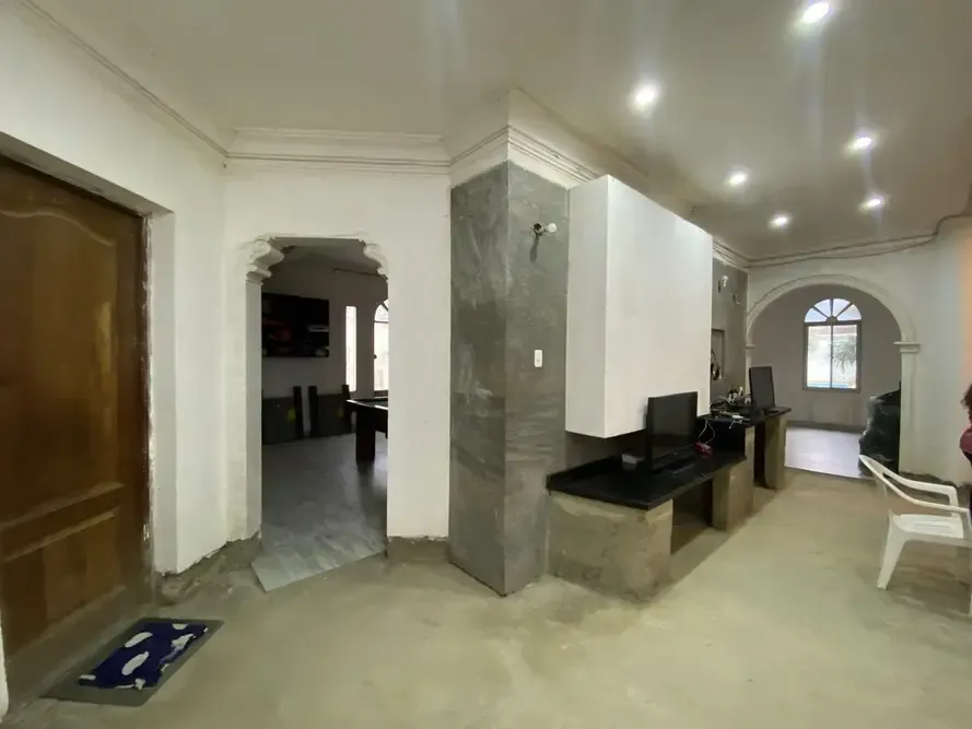 Foto 9 de Casa con Espacio Comercial en Venta Vinto