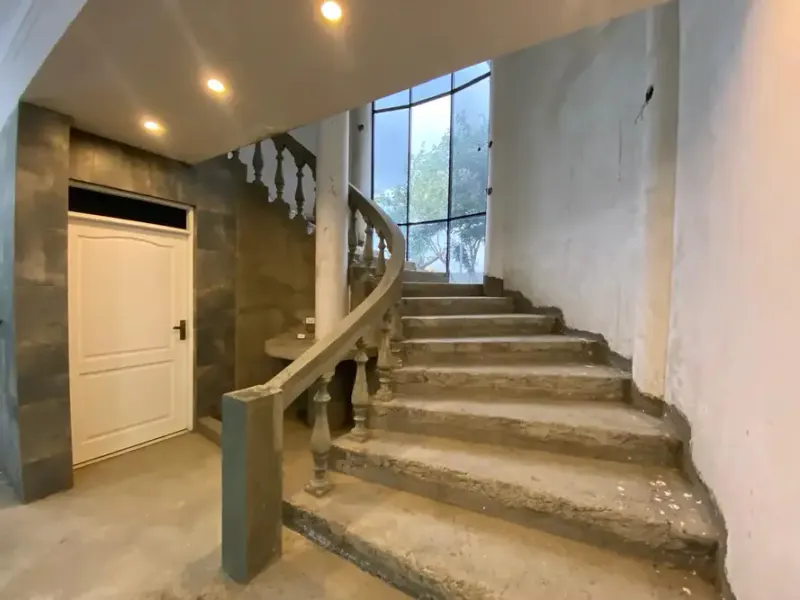 Foto 8 de Casa con Espacio Comercial en Venta Vinto