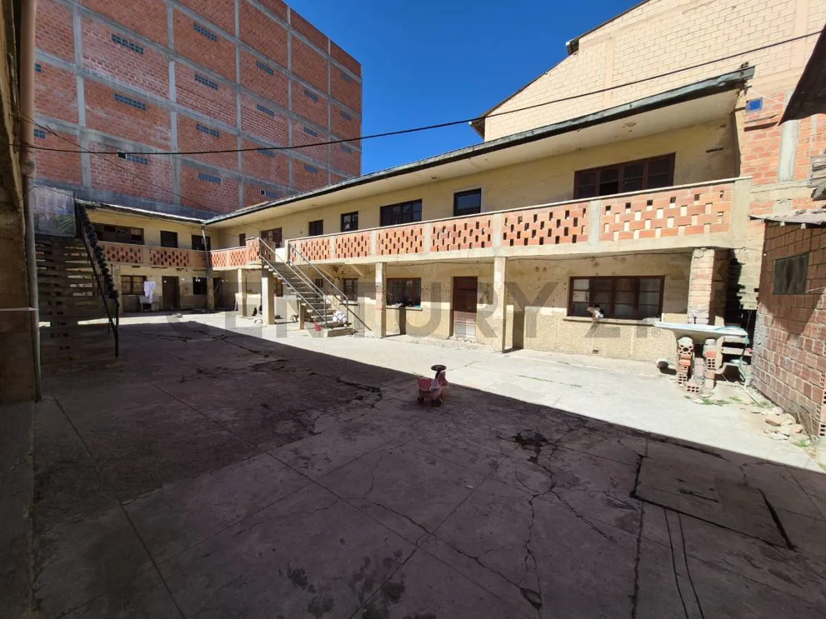 Foto 14 de De Ocasion Casa Como Terreno en Venta en Viacha Central