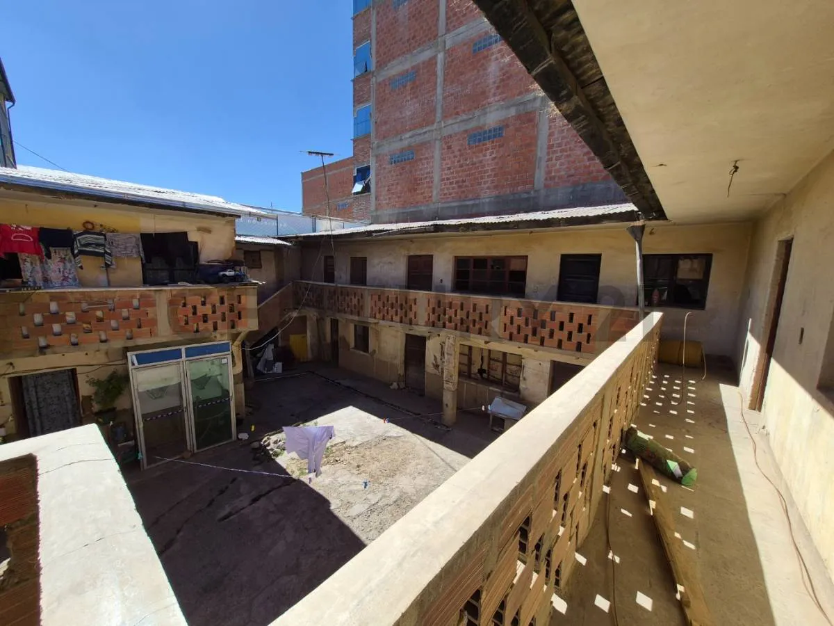 Foto 9 de De Ocasion Casa Como Terreno en Venta en Viacha Central