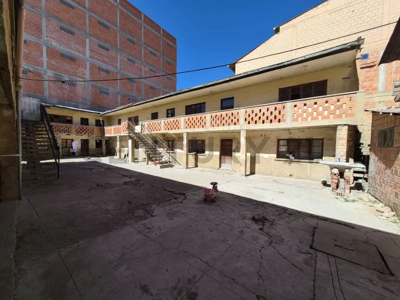 Foto 12 de De Ocasion Casa Como Terreno en Venta en Viacha Central