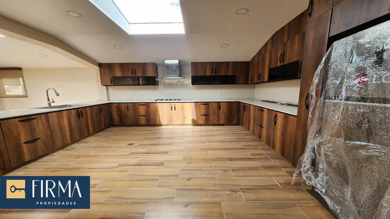 Foto 9 de Alquila Esta Residencia de Lujo en Urb. Privada, Achocalla
