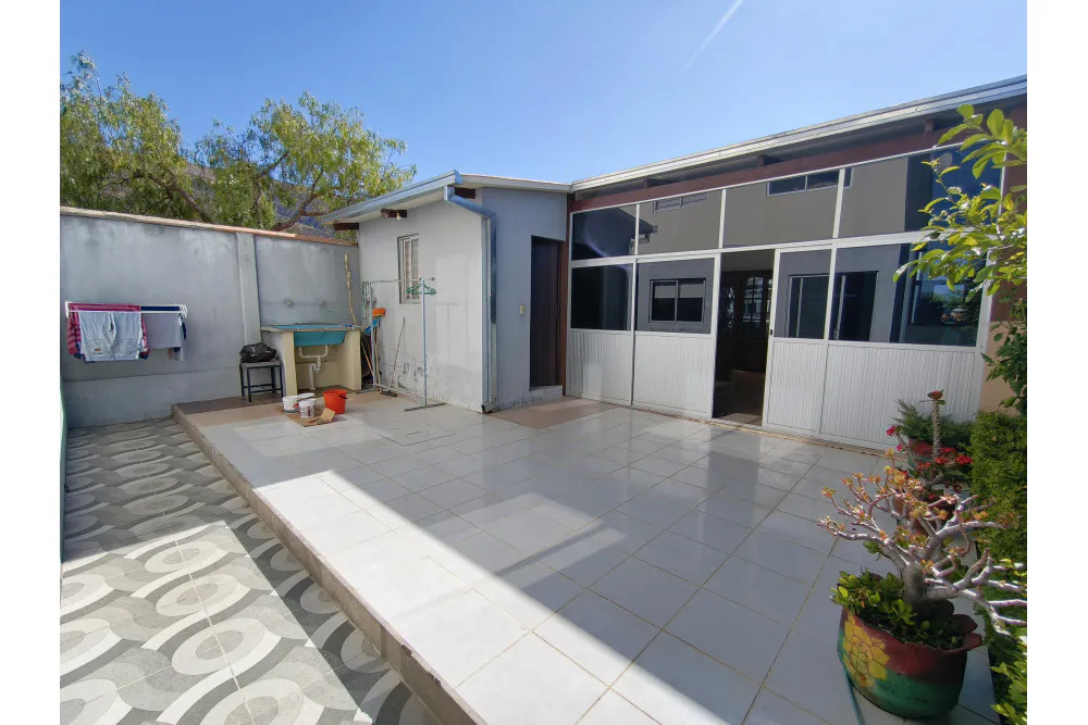 Foto 7 de Casa en Venta Estilo Minimalista Arbieto - Carretera Tarata