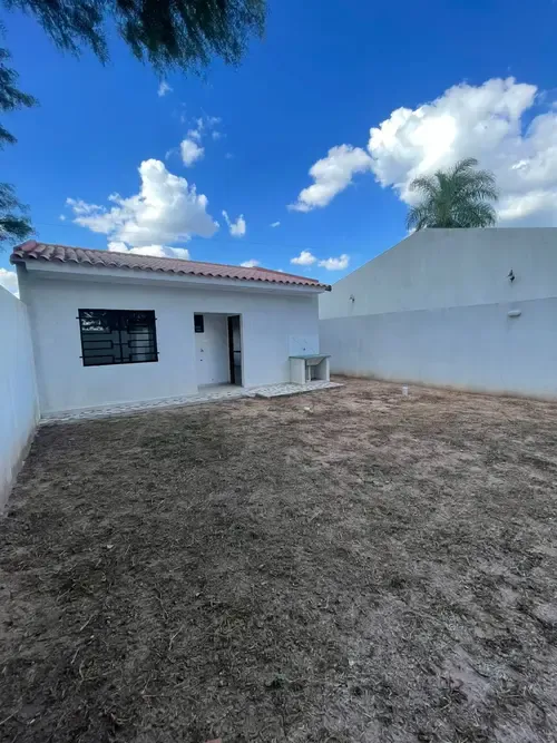 Foto 8 de Casa en Anticretico de 2 Domitorios