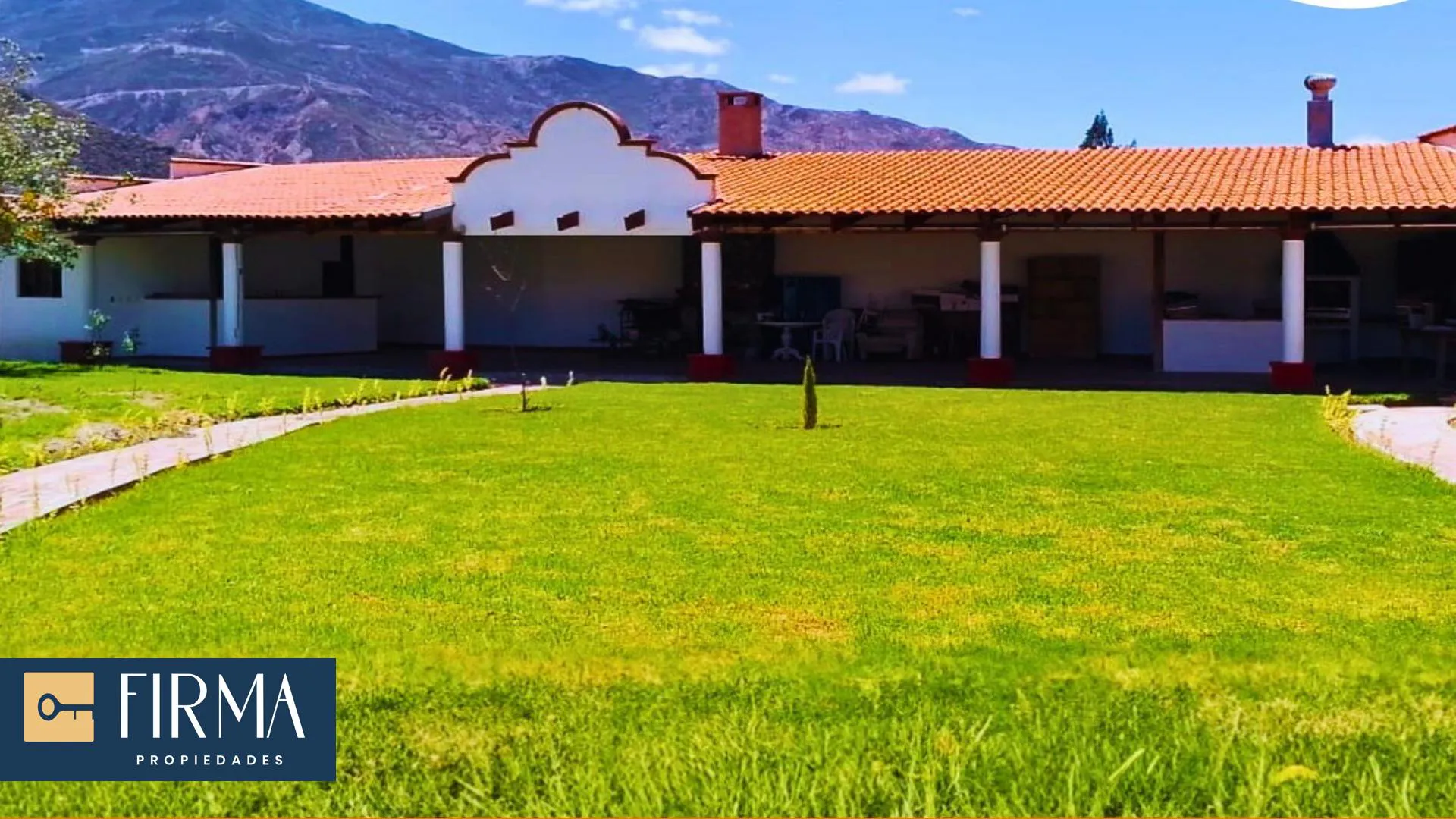 Foto 1 de Compra Esta Casa en Yupampa - Mecapaca