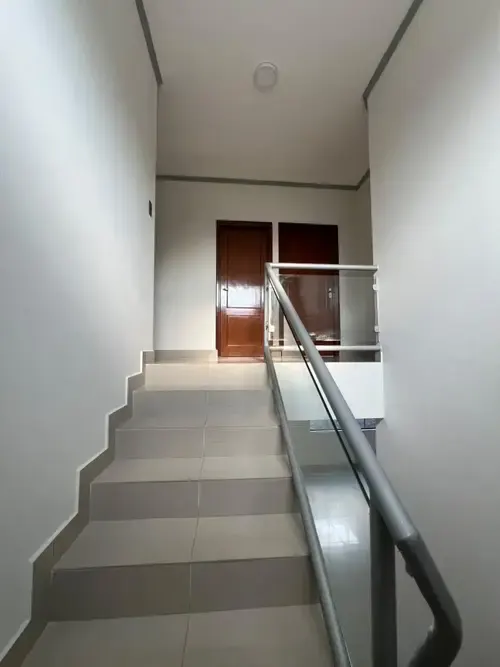 Foto 6 de Casa en venta de 5 dormitorios y 4 baños | Amplios espacios a metros de la Av Banzer