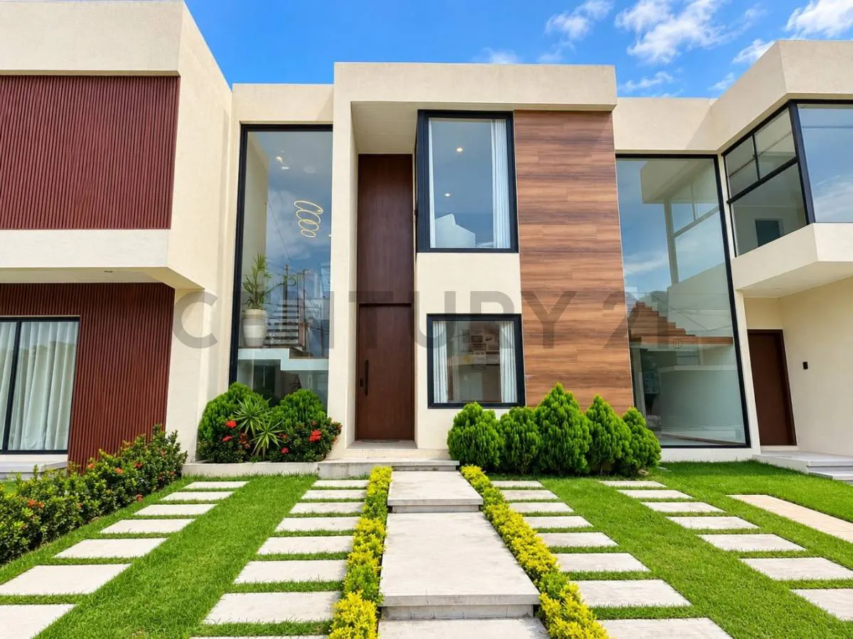 Foto 1 de Casa en Venta Los Parques 3