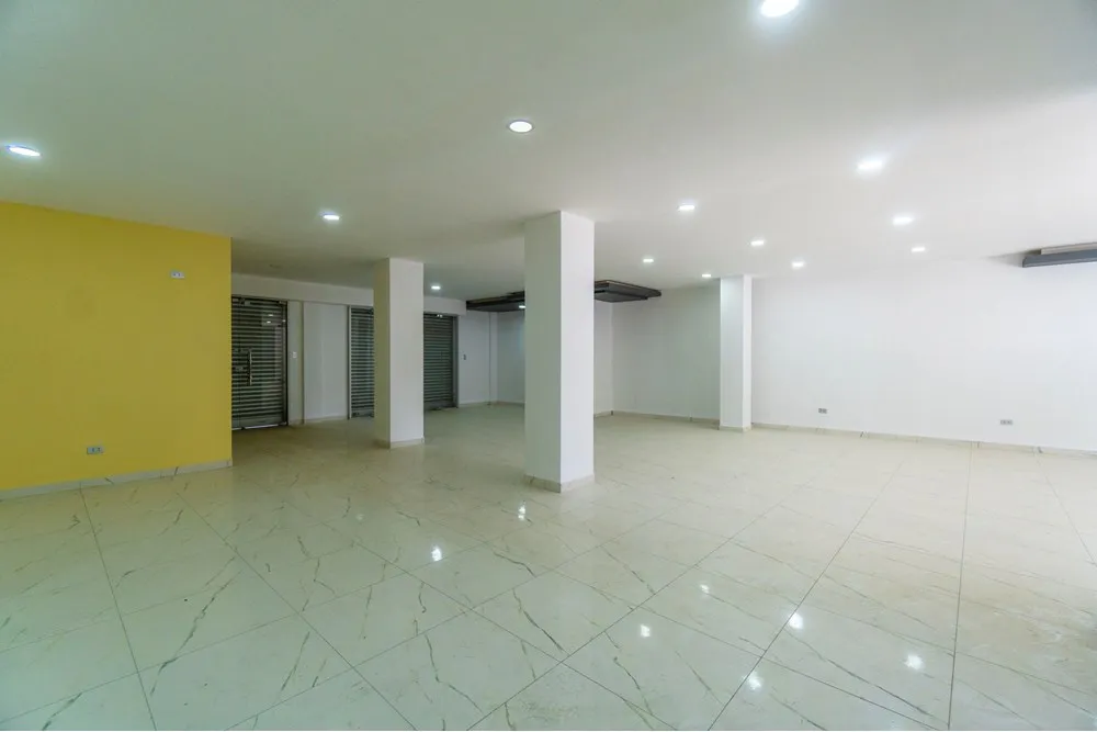 Foto 6 de Local Comercial en Anticretico Excelente Ubicacion
