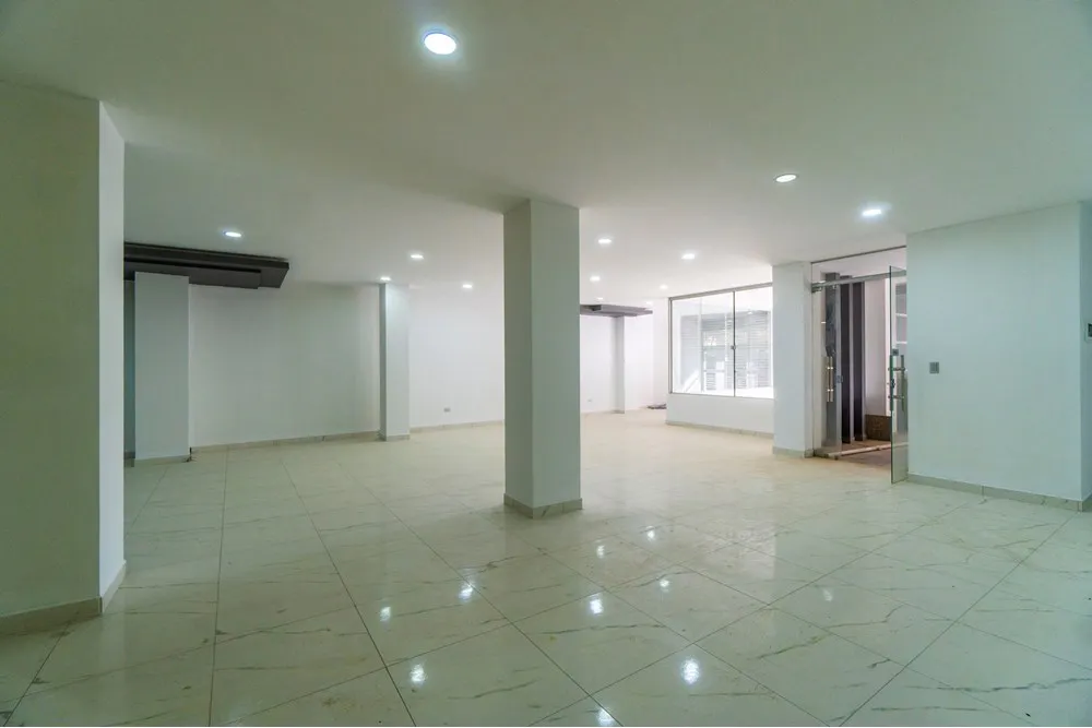 Foto 5 de Local Comercial en Anticretico Excelente Ubicacion