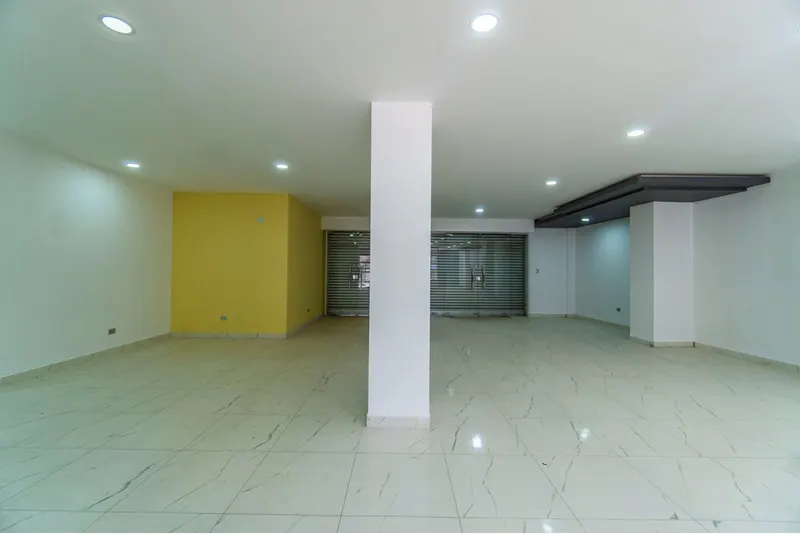 Foto 7 de Local Comercial en Anticretico Excelente Ubicacion