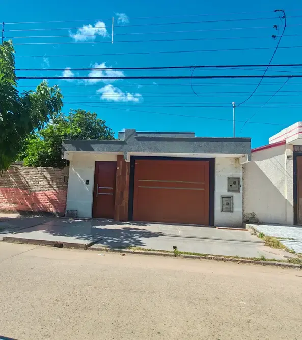 Foto 8 de Casa de Dos Plantas en Venta Montero con 5 Dormitorios