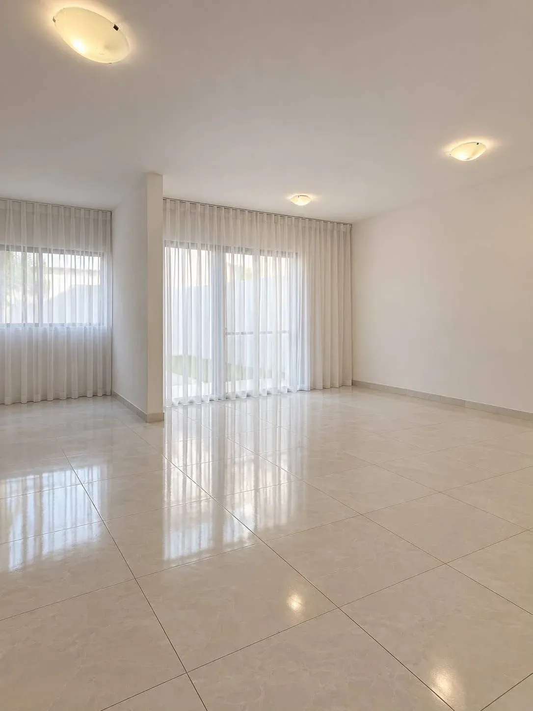 Foto 4 de Ideal para Vivienda o Empresa,Casa Remodelada en Alquiler, Av Beni