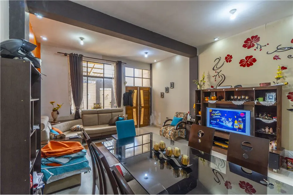 Foto 5 de Casa con 2 viviendas en venta QUILLACOLLO-PIÑAMI